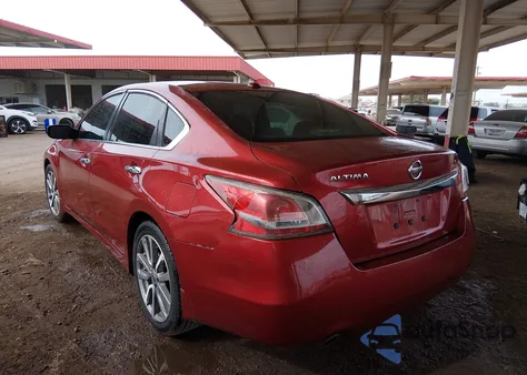 2015 Nissan Altima 2.5 S из США, поврежденный, VIN 1N4AL3AP0FC277365